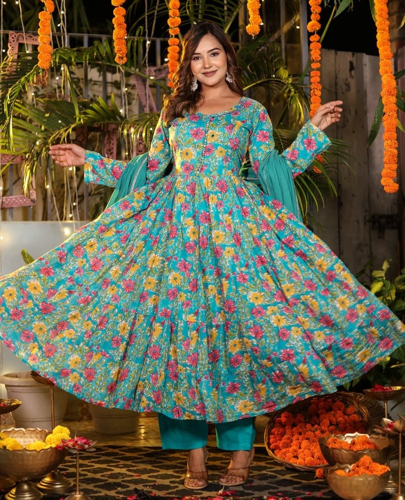 RKS - Cotton Mulmul Full Flared Anarkali Kurti with Pant and Dupatta